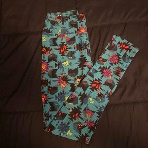 LuLaRoe leggings, one size fits most, never been worn